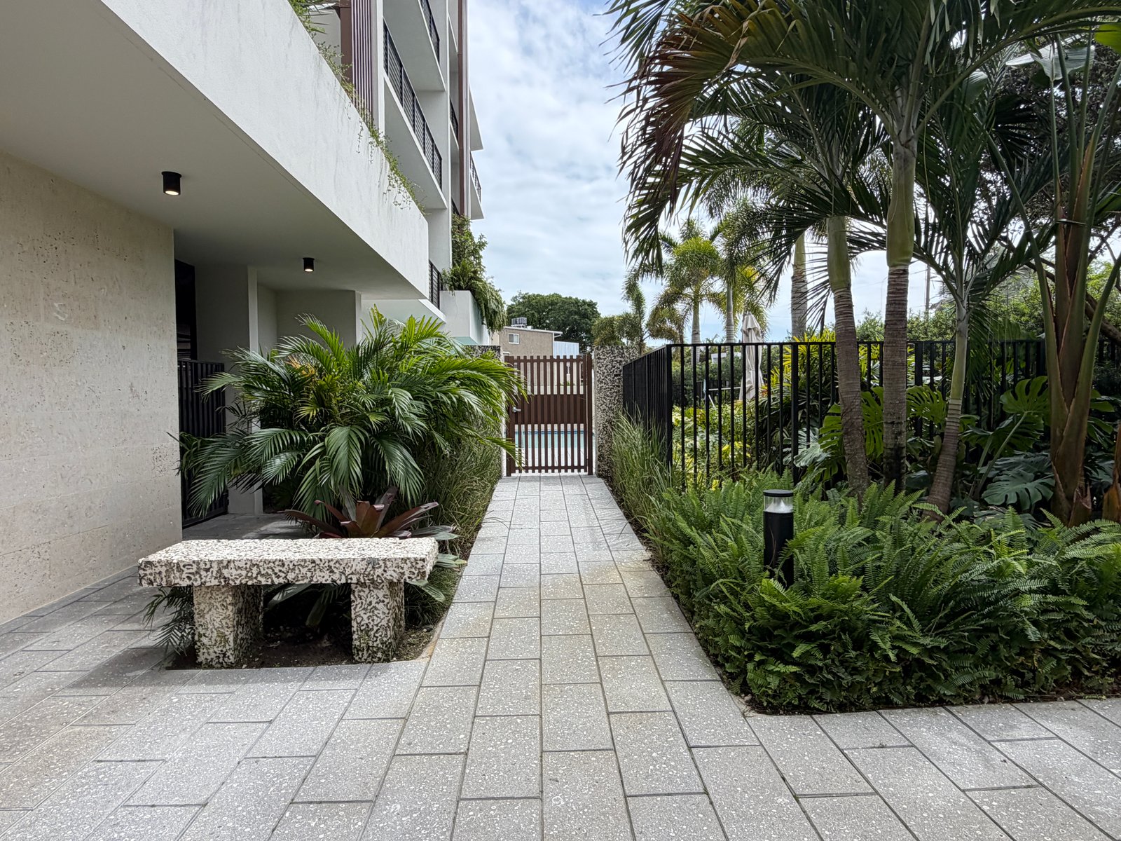 Bower SoMi Garden Walkway