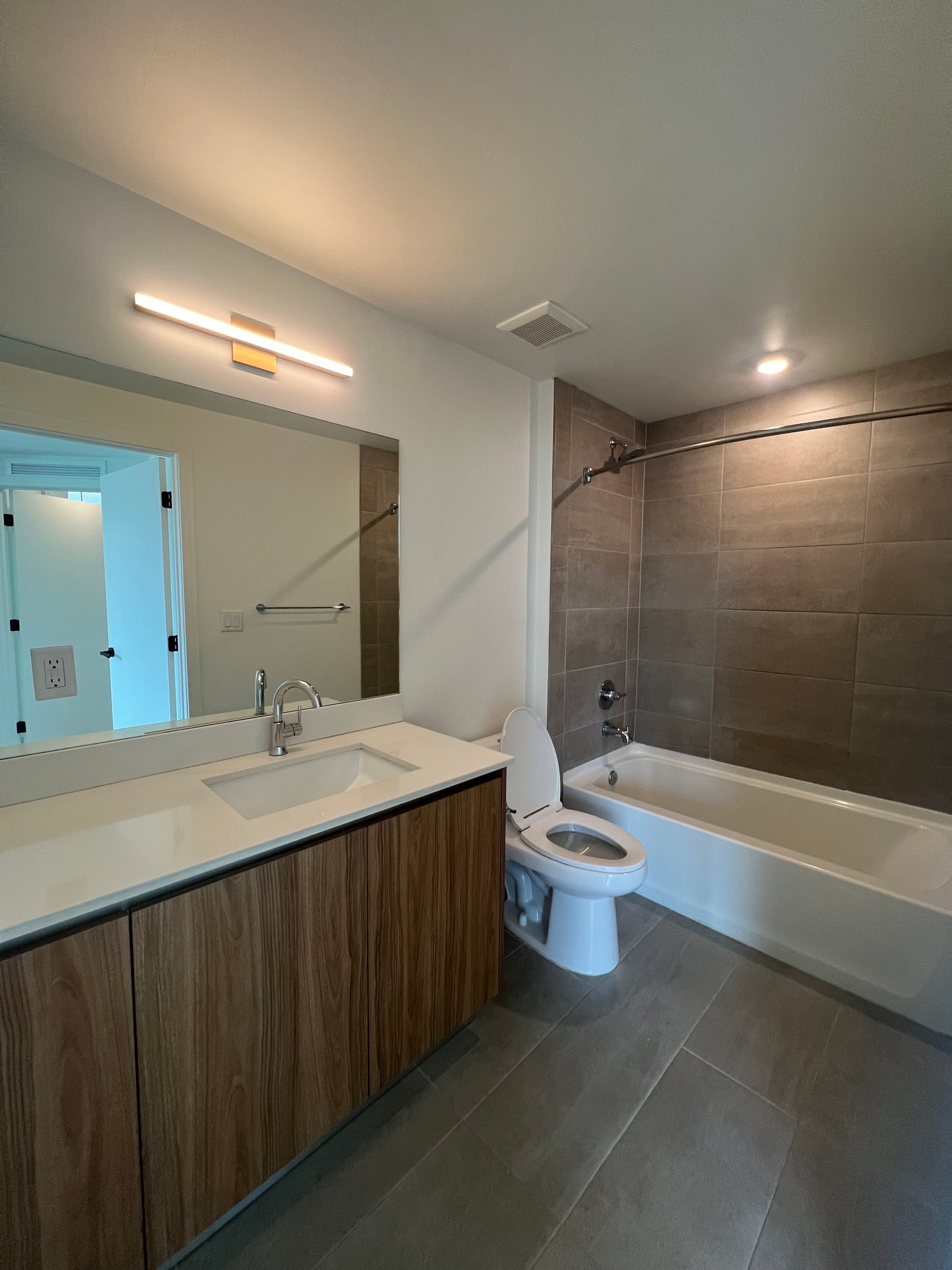 B3 Master Bath